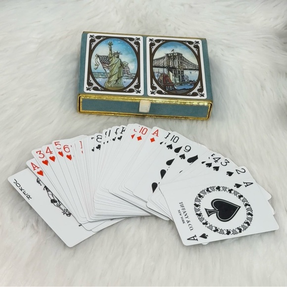 ✨FREE GIVEAWAY✨Tiffany & Co. Statue Of Liberty & Brooklyn Bridge Playing Card - Picture 10 of 11